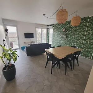 https://bel-appartement-contemporain-proche-des-commodites.midi-pyreneeshotels.com
