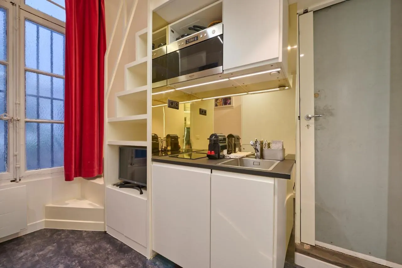 Amazing Studio 2P - Place Saint Georges/ Martyrs Paris Apartment